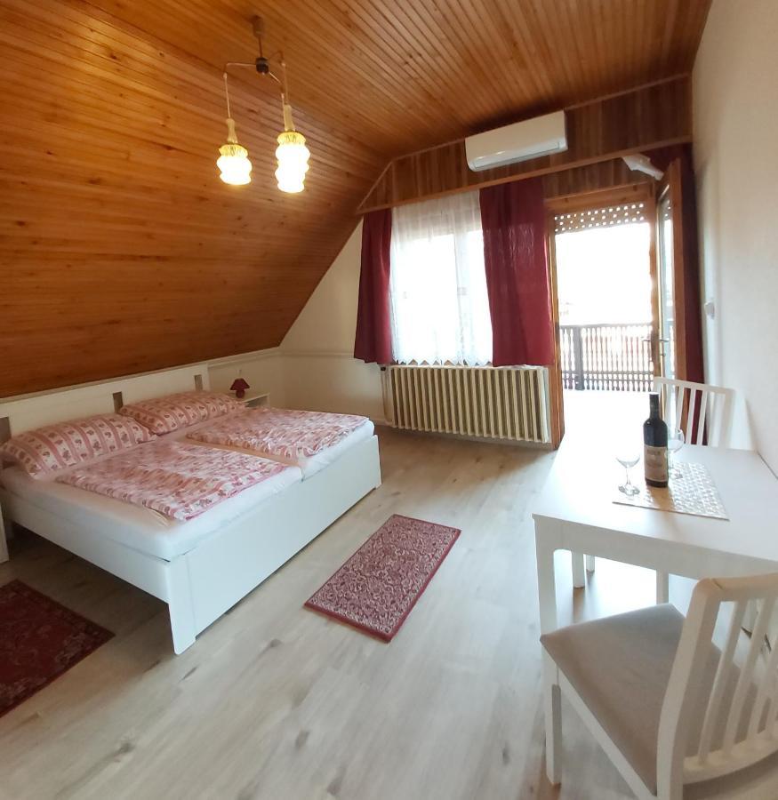 Marika-Lak Lägenhet Siófok Exteriör bild